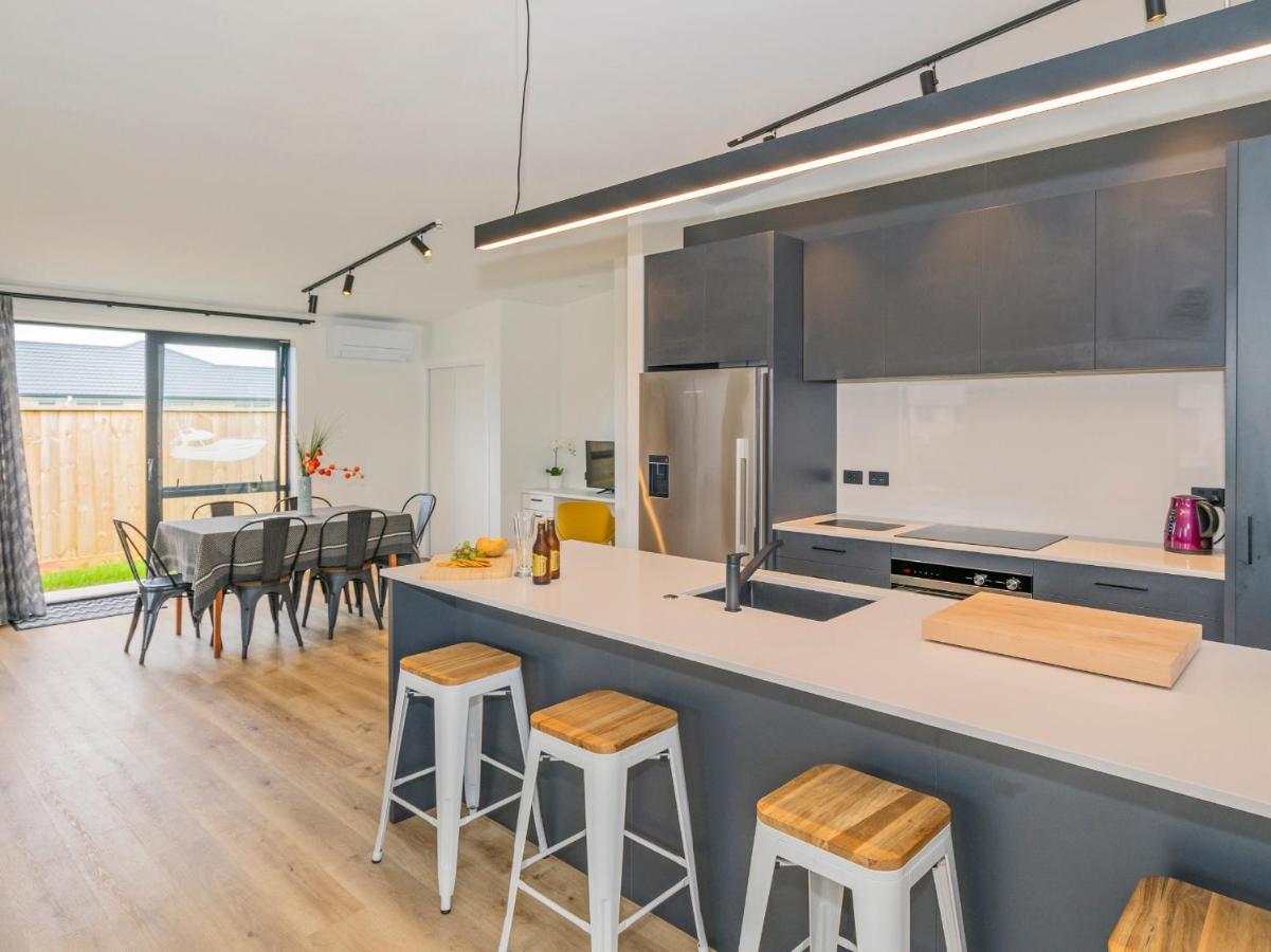 Sun And Sea Sanctuary - Whitianga Holiday Home Ngoại thất bức ảnh