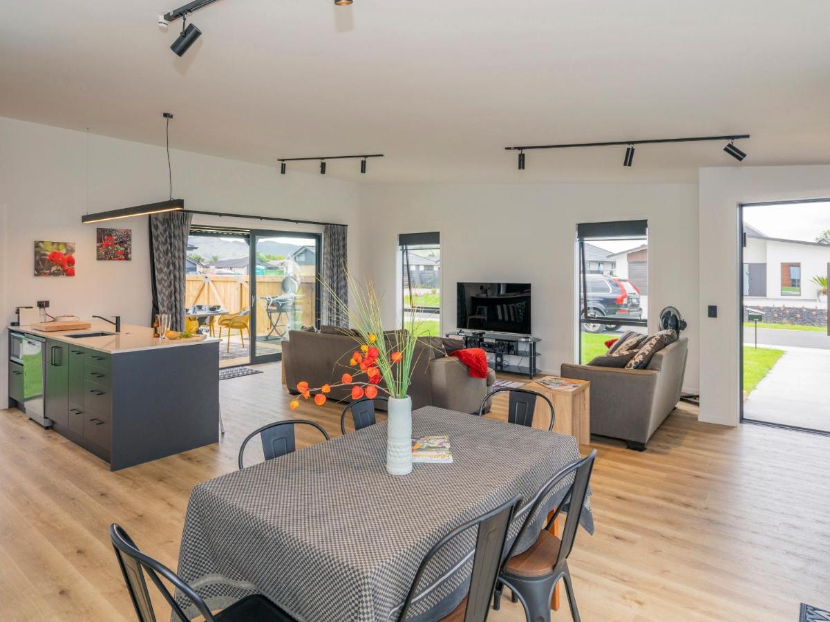 Sun And Sea Sanctuary - Whitianga Holiday Home Ngoại thất bức ảnh